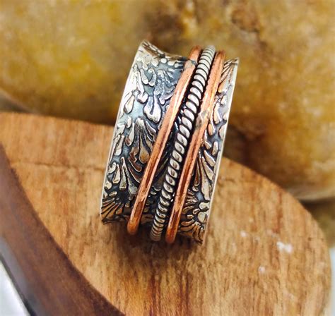 Bono Magic Spinner Rings: The Perfect Gift for a Loved One